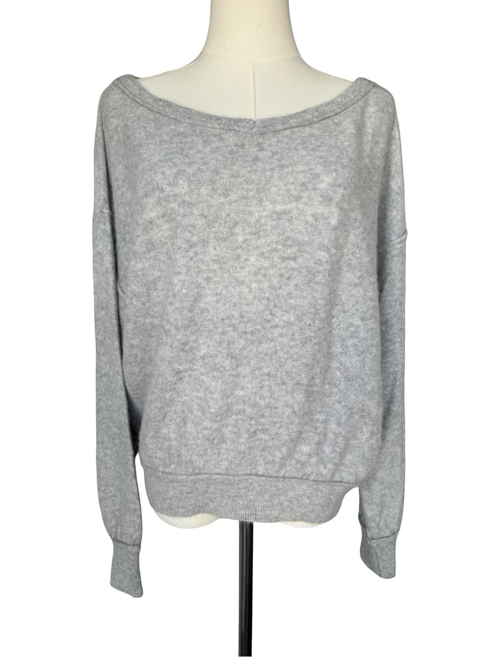 Free People Cashmere Gray Off-Shoulder Boatneck Sweater Size Large